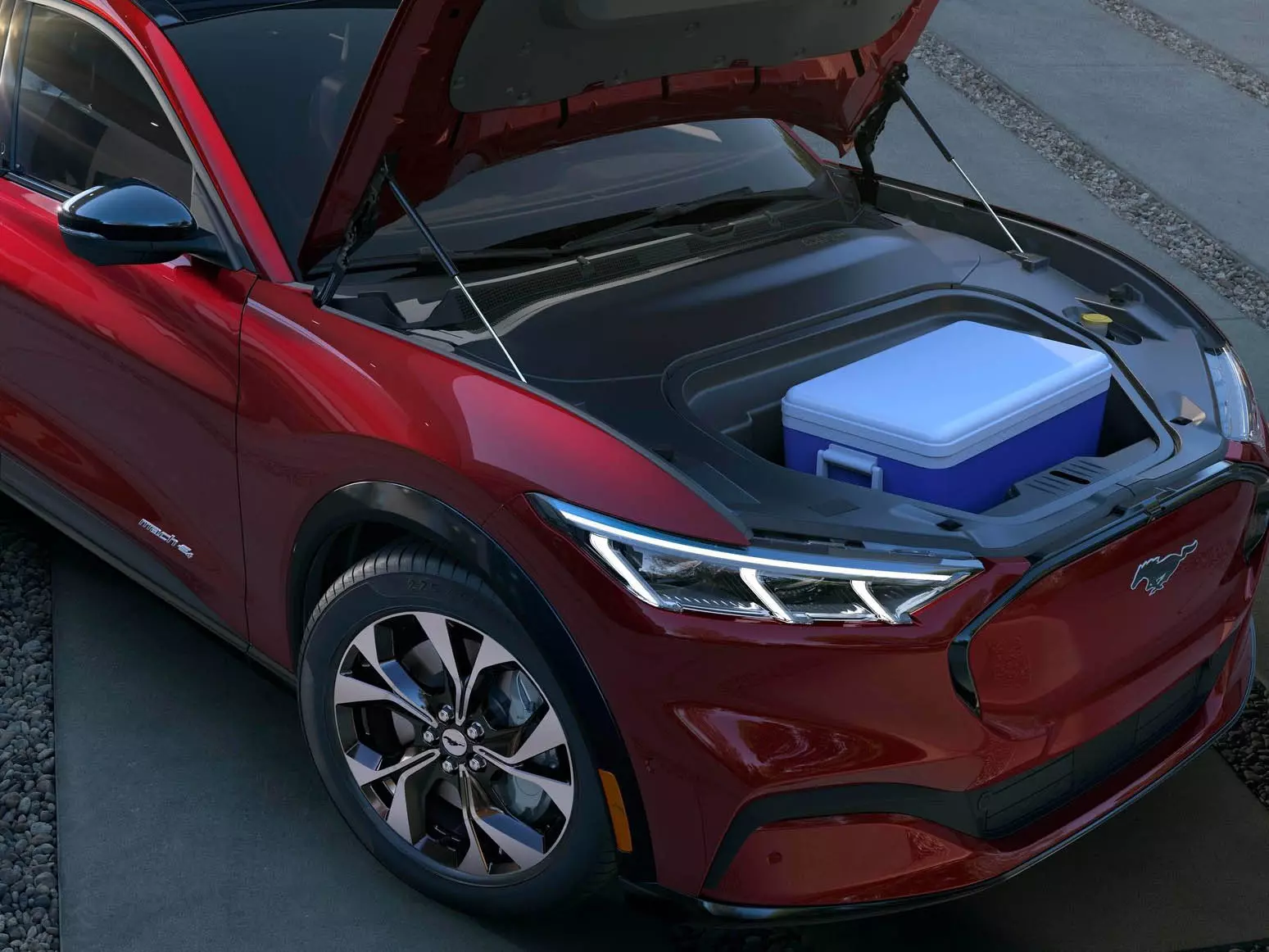Ford Mach-E 72 kWh Standard Range RWD