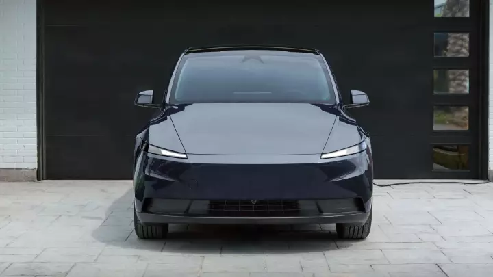 Tesla Model Y Standard