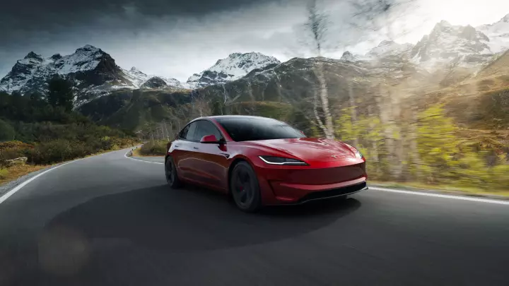 Tesla Model 3 Performance