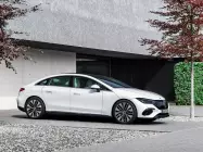 mercedes-benz-eqe-1