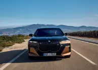 bmw-i7-m70-11