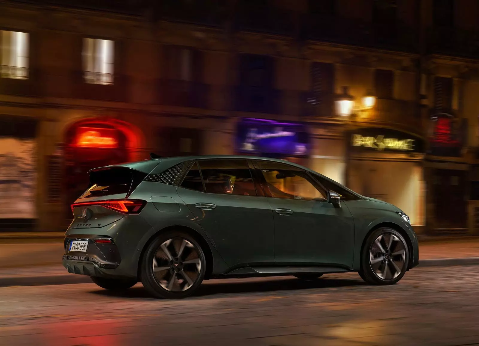 CUPRA BORN VZ: Version sportive haut de gamme avec 326 chevaux