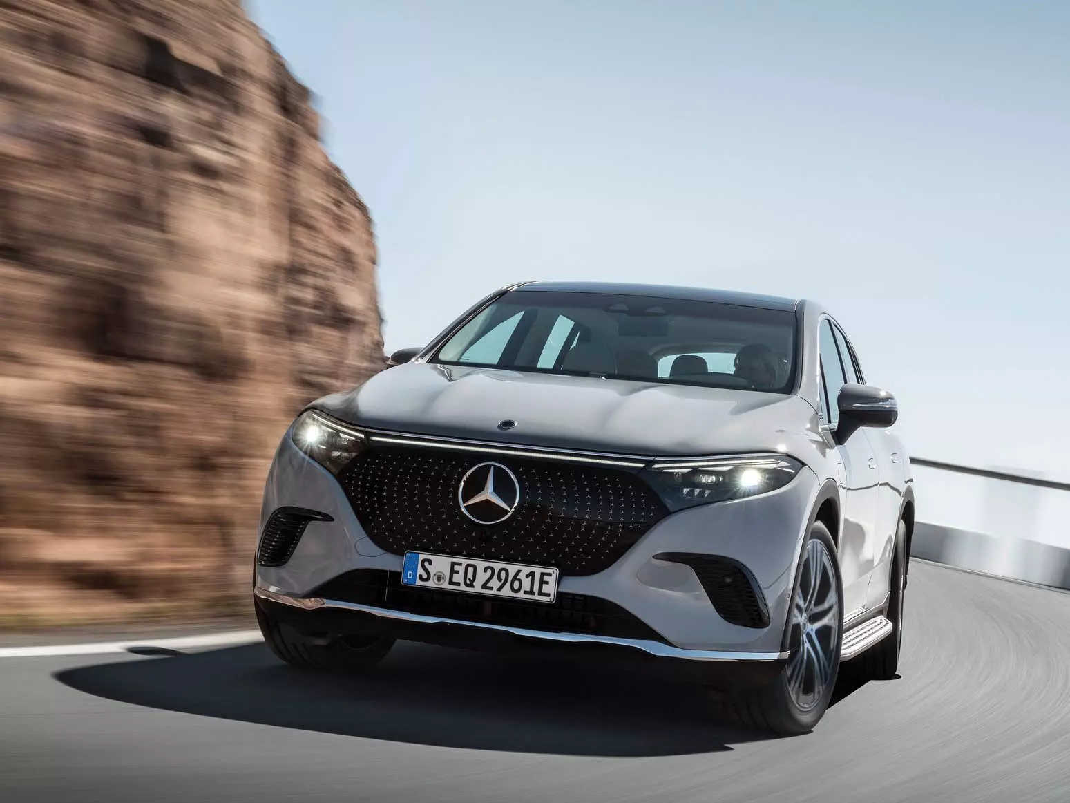 Mercedes-Benz EQS SUV 450