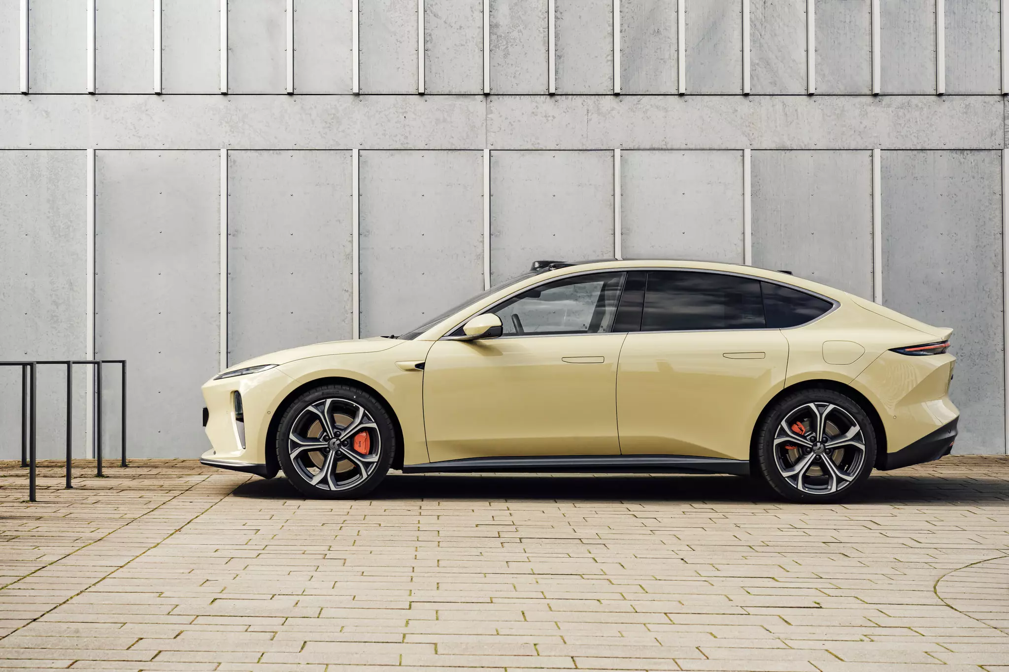 NIO ET5 Standard Range