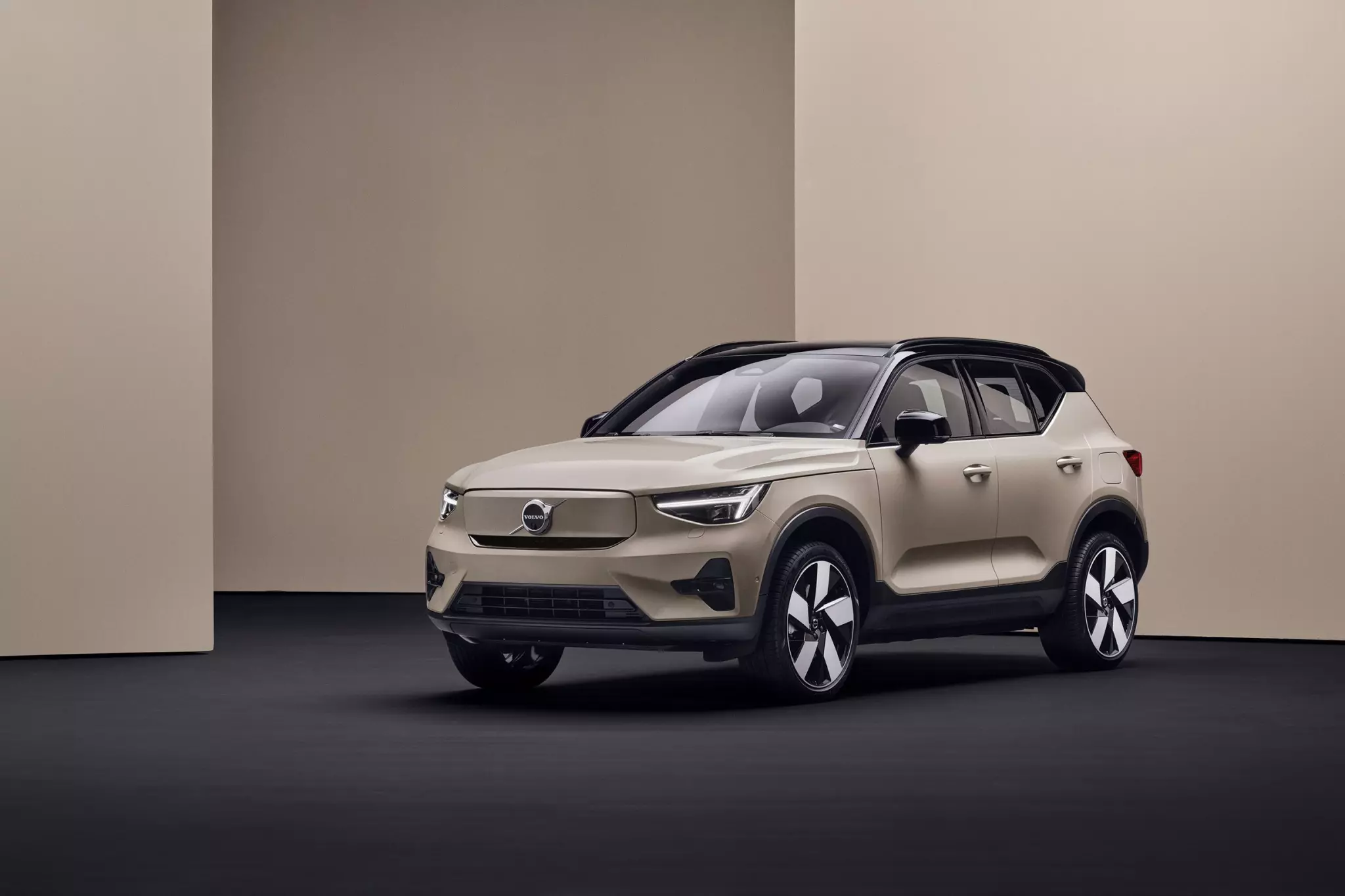 De nieuwe Volvo EX40 en EC40