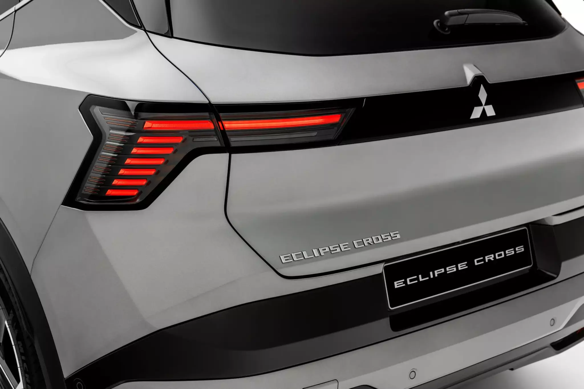 Mitsubishi Eclipse Cross Long Range