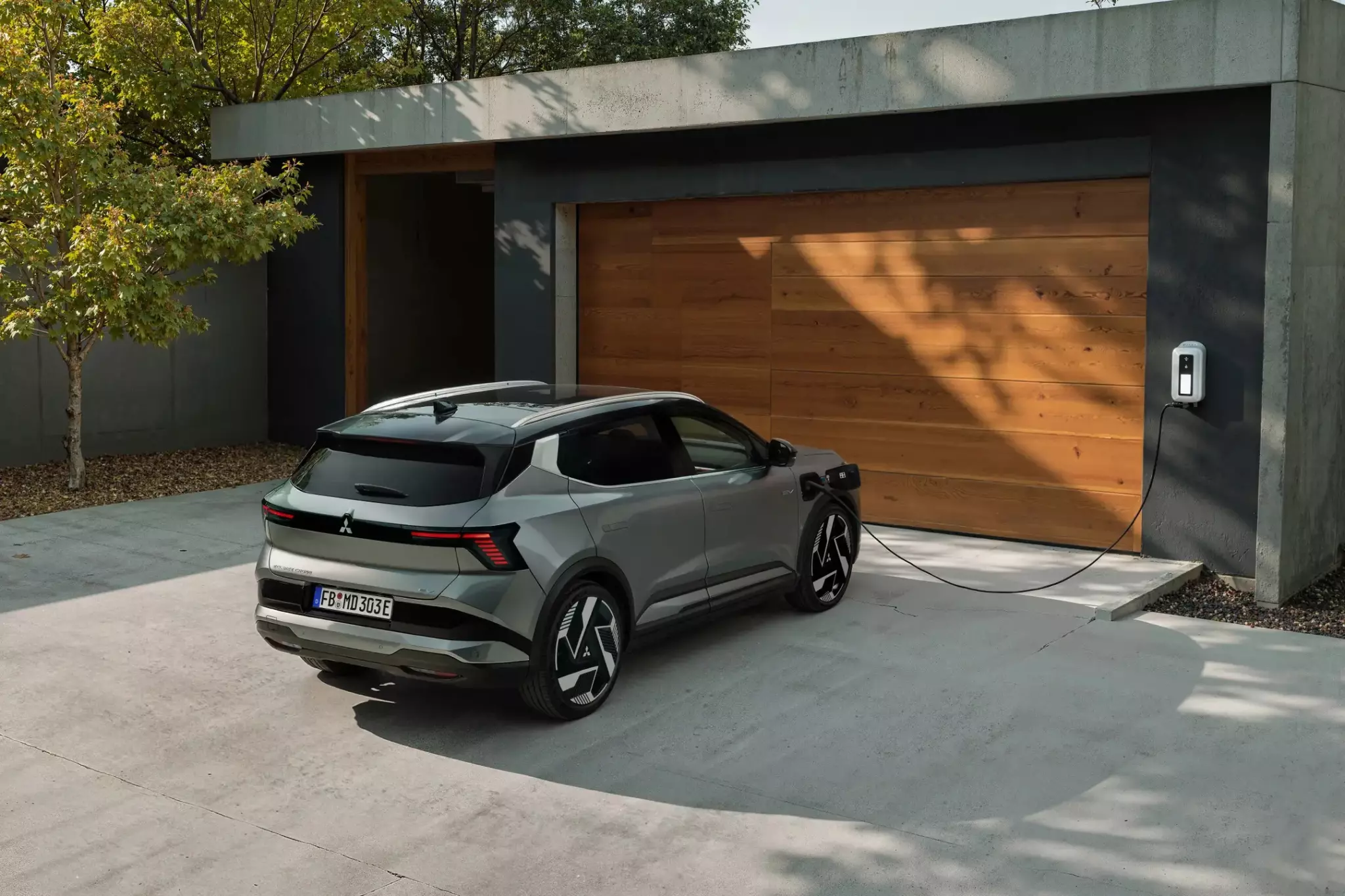 Mitsubishi Eclipse Cross Long Range
